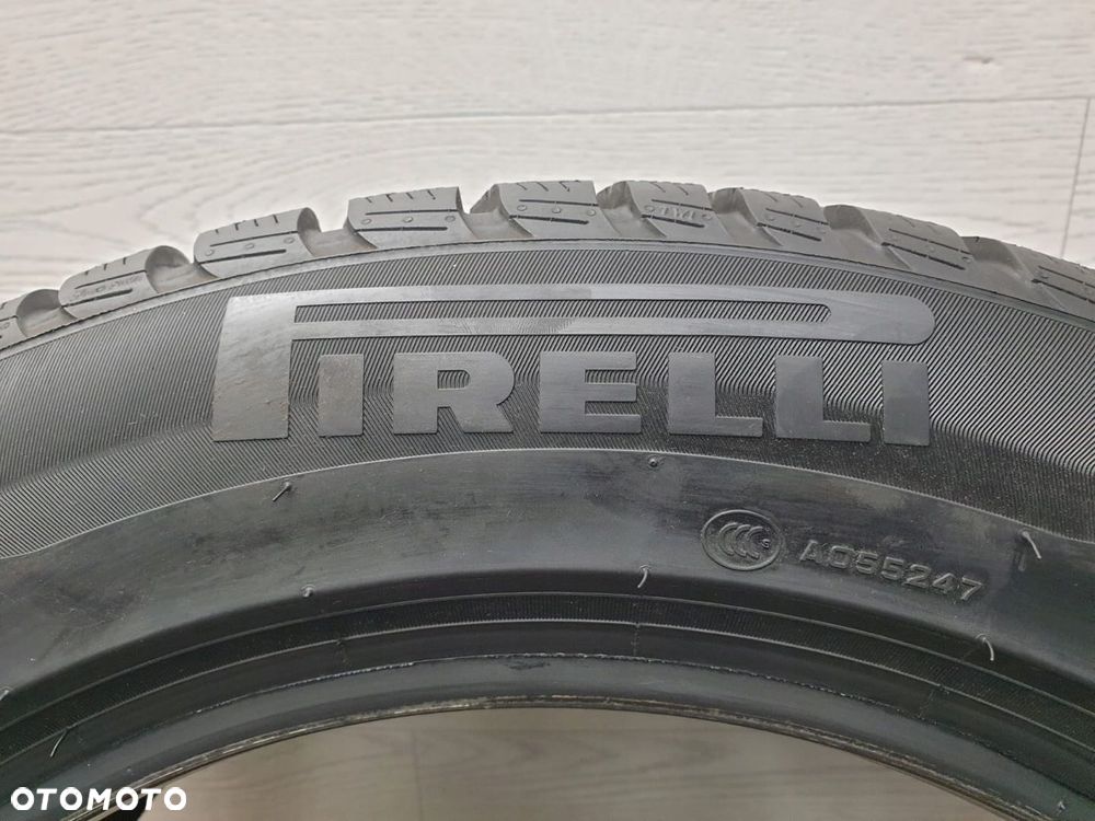 Opona zimowa Pirelli Winter SottoZero 3 225/55R17 97 H - 5