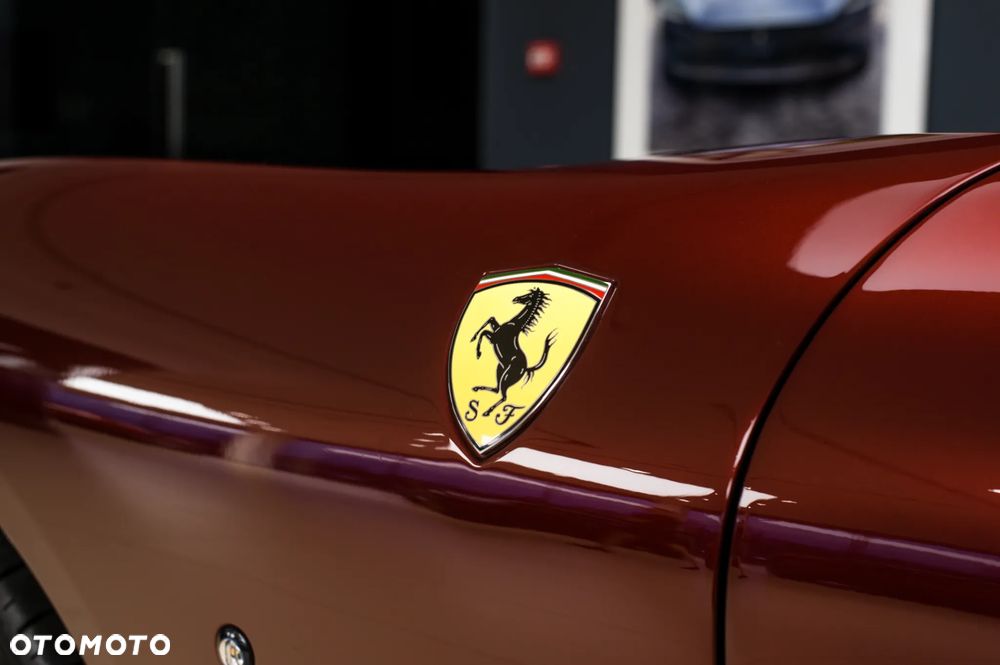 Ferrari Roma Spider - 13