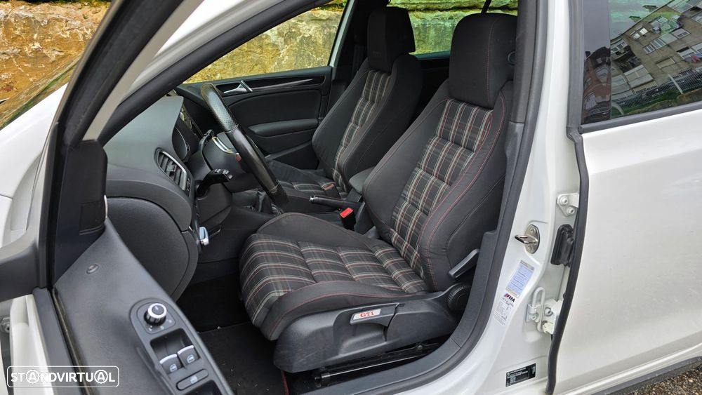 VW Golf 2.0 TSi GTI - 31