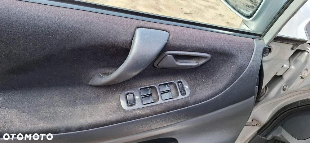 Suzuki Liana na części - 5