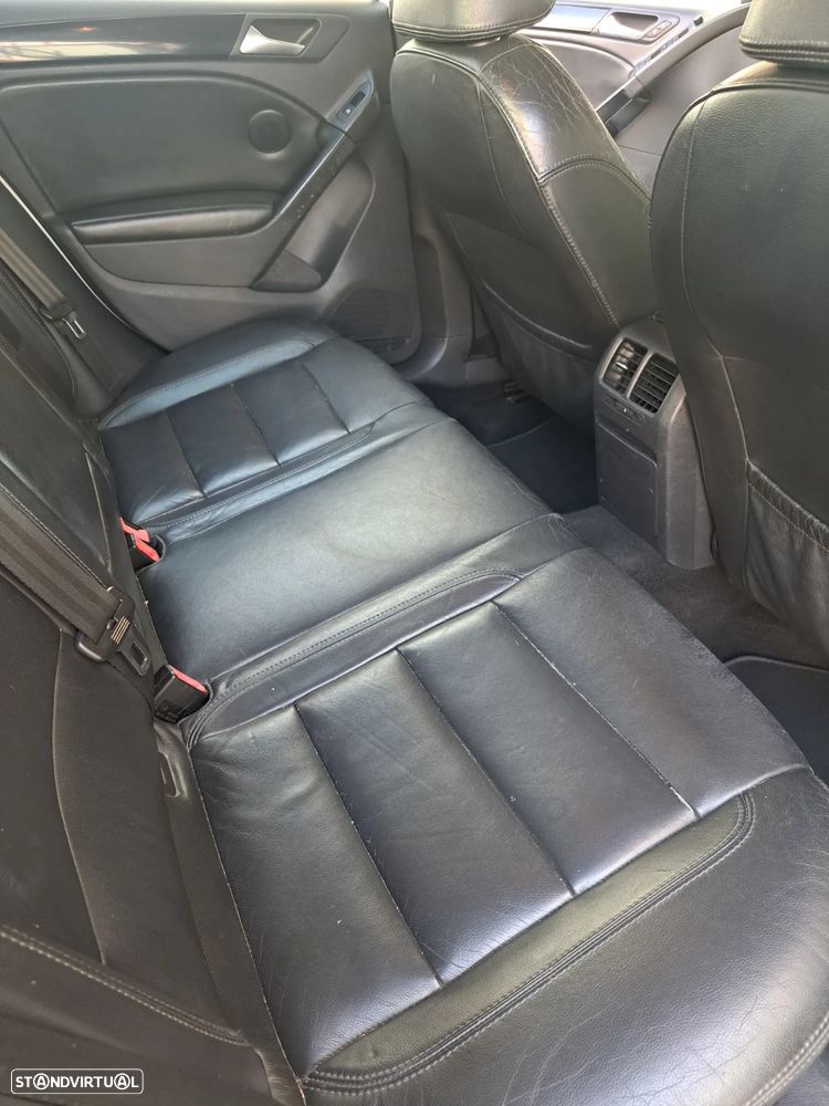 VW Golf 2.0 TDi Confortline - 9