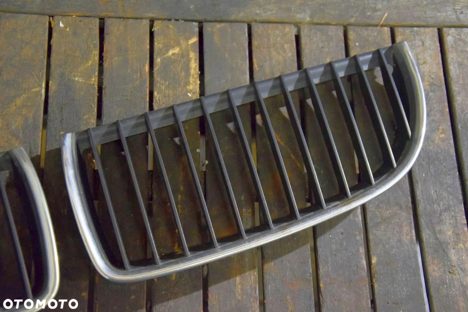BMW E90 E91 Nerka prawa / lewa Atrapa chłodnicy grill - 4