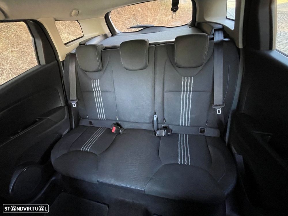 Renault Clio Sport Tourer 0.9 TCe GT Line - 40