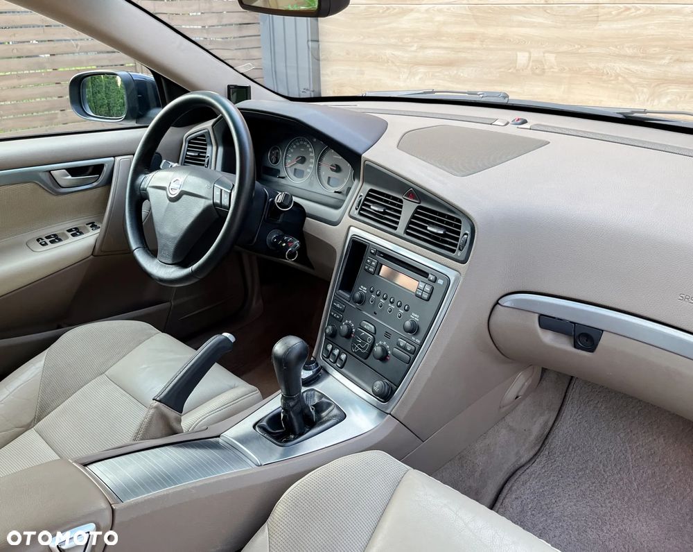 Volvo S60 2.4D Momentum - 27
