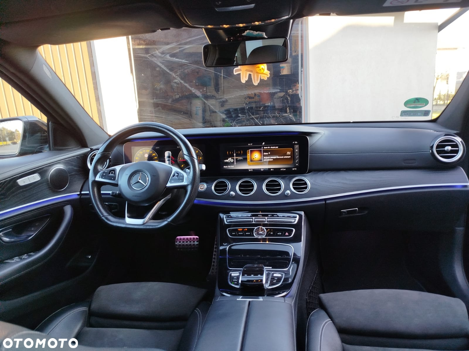 Mercedes-Benz Klasa E 220 d Business Edition 9G-TRONIC - 17