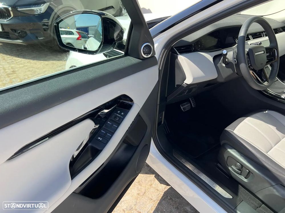 Land Rover Range Rover Evoque 1.5 P160 Dynamic SE Auto - 9