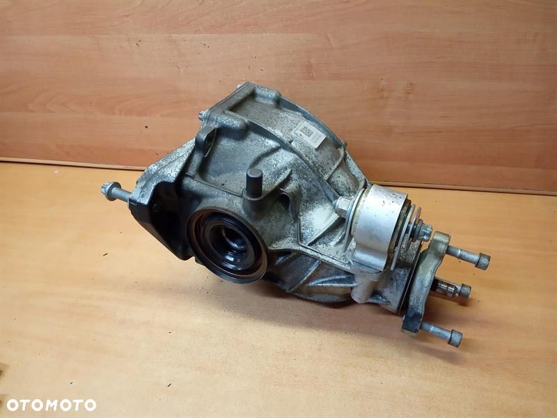 MOST TYLNY MERCEDES W213 E220 2133510005 2,473 - 7