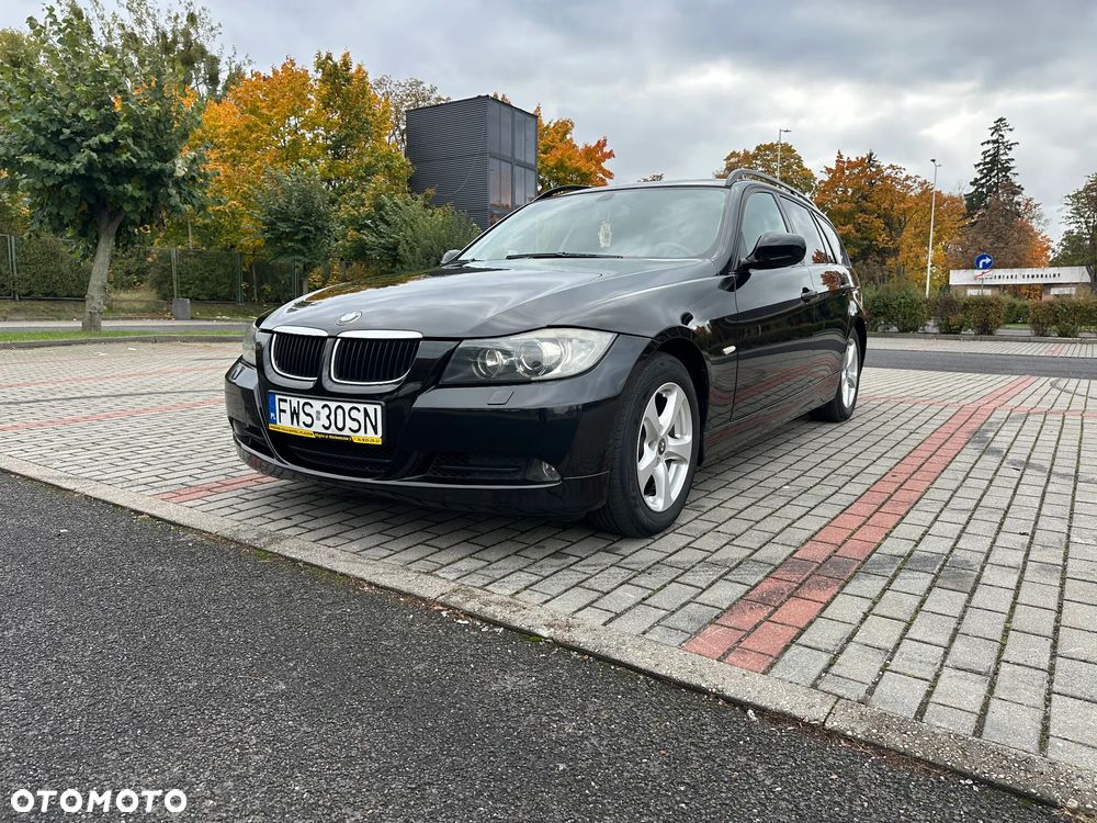 BMW Seria 3 320d Touring - 1