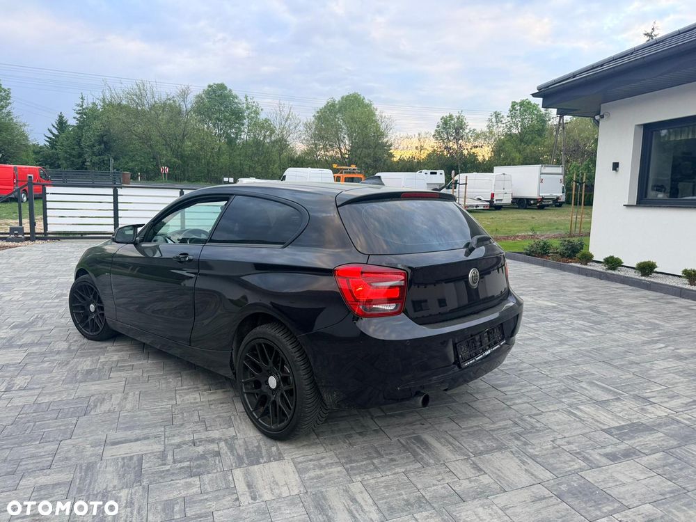 BMW Seria 1 114i Sport Line - 16