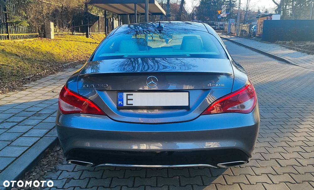 Mercedes-Benz CLA 250 4Matic 7G-DCT Sport - 6