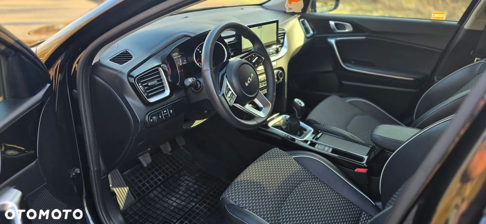 Kia Ceed 1.5 T-GDI Tribute - 17