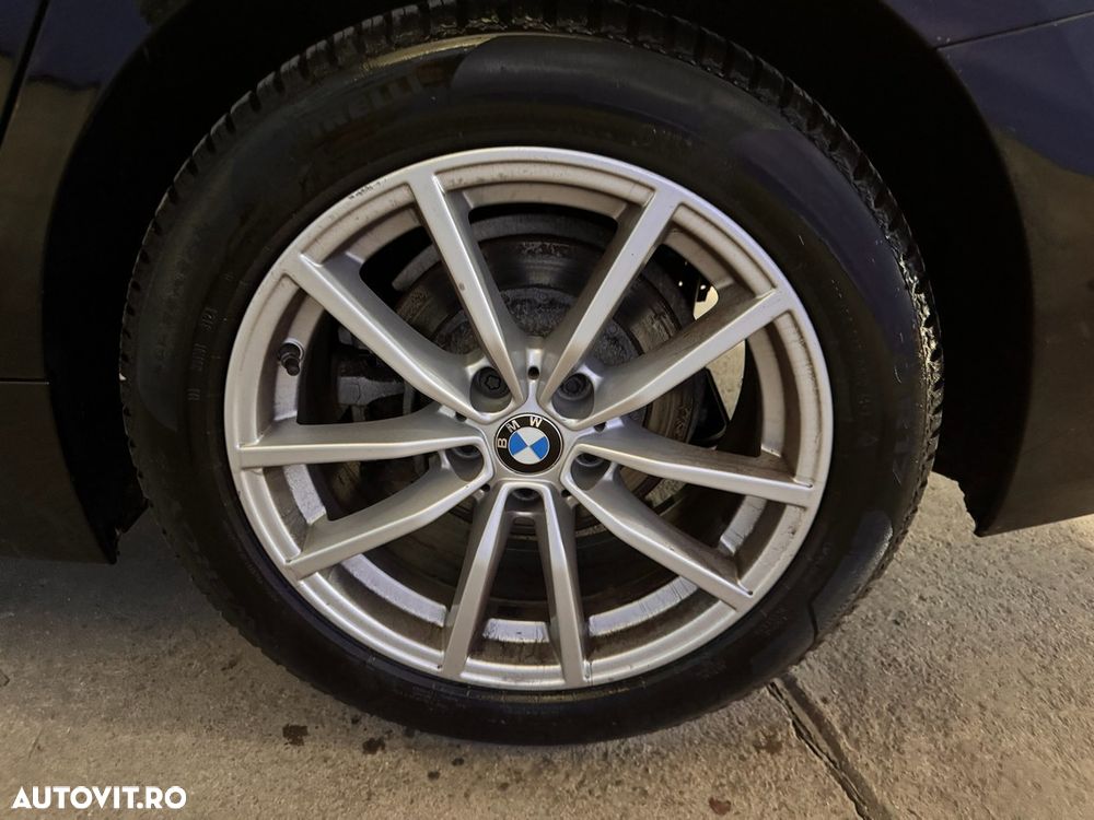 BMW Seria 3 320d xDrive AT - 15