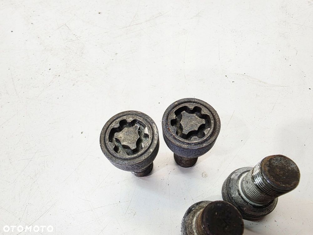 ŚRUBA ŚRUBY ZABEZPIECZAJĄCE AUDI VOLKSWAGEN SEAT SKODA WZÓR F - 2
