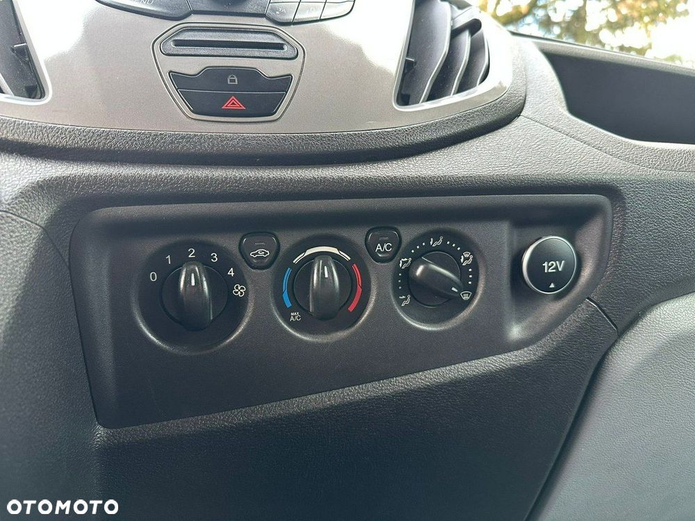 Ford Transit - 10