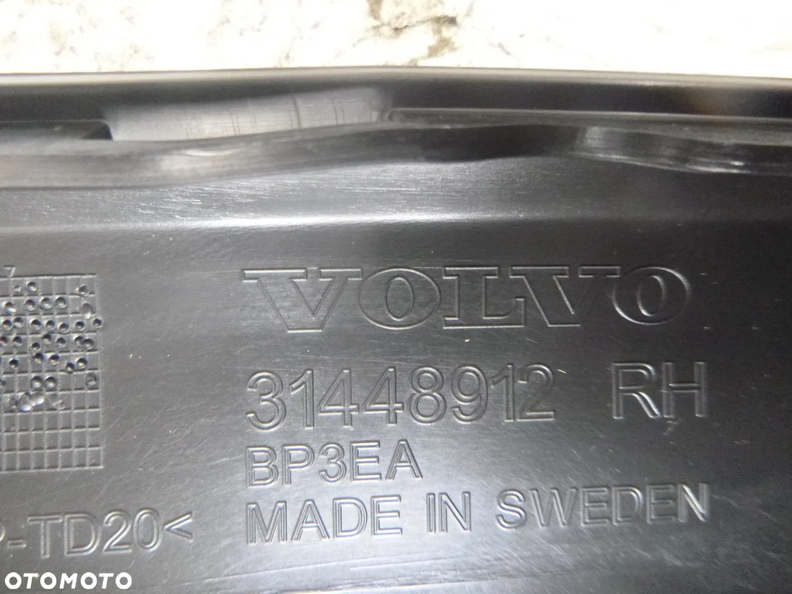 volvo v60 18r- listwa progowa nowa oryginał próg prawa - 2