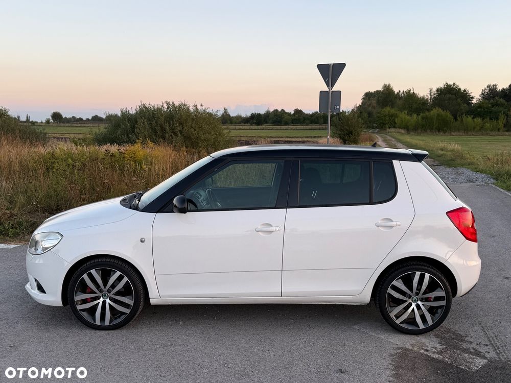 Skoda Fabia 1.4 TSI DSG RS - 3
