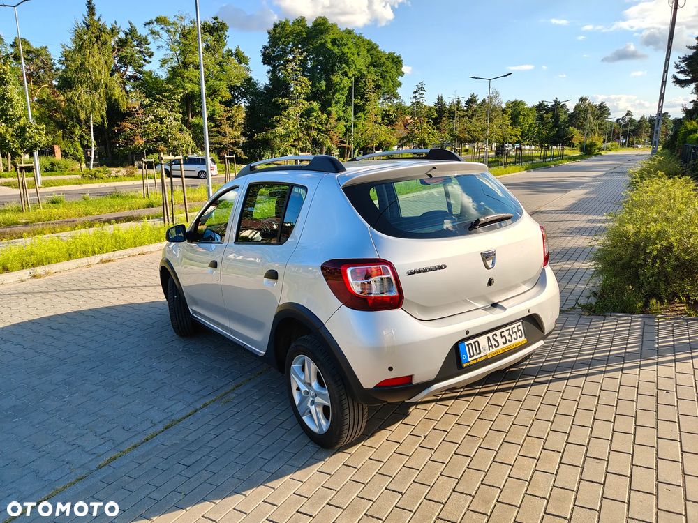 Dacia Sandero Stepway TCe 90 (S&S) Celebration - 9