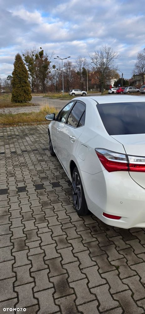 Toyota Corolla 1.6 50th Anniversary - 6