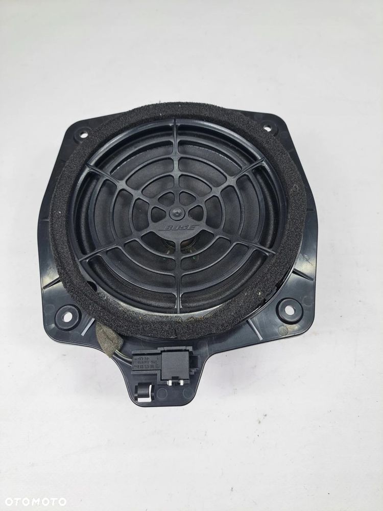 AUDI TT A3 A4 GLOSNIK BOSE TYLNY TYL 8H0035411B - 1