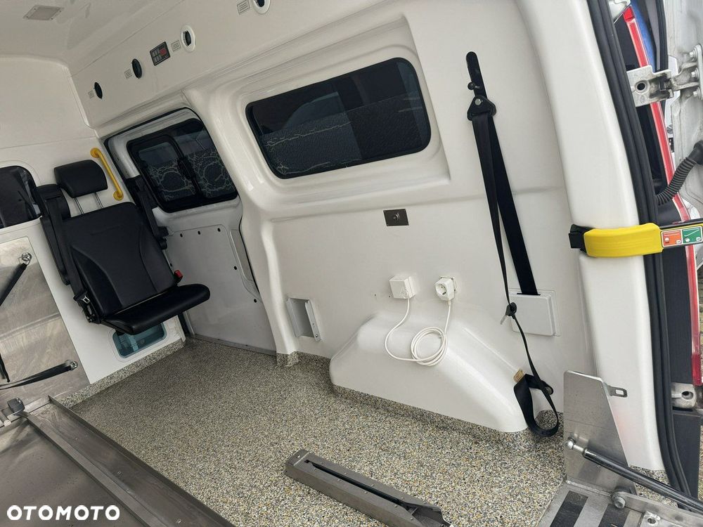 Ford Transit Custom - 8