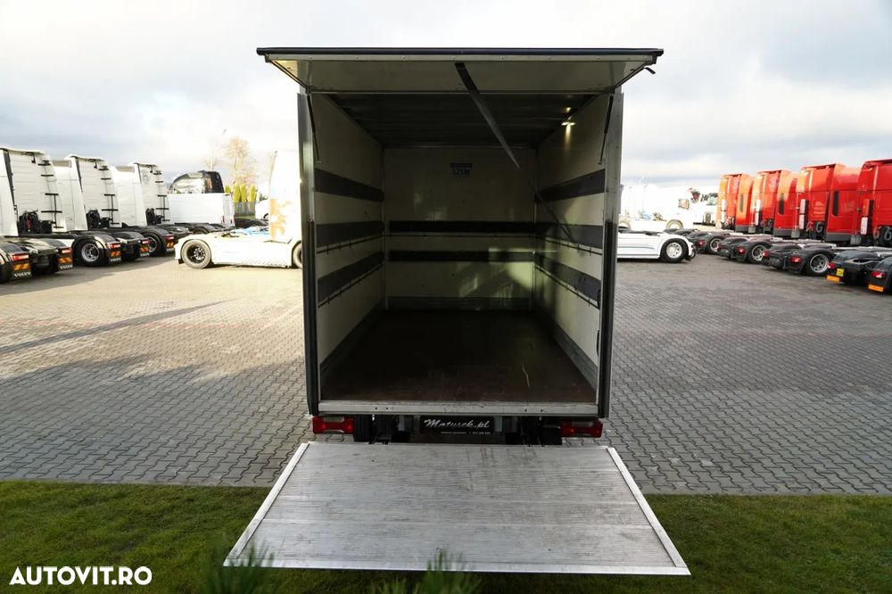 Iveco DAILY 35-160 / 4.2 M CONTAINER / LIFT / TWIN GVWR: 3500 KG / 2022 - 20