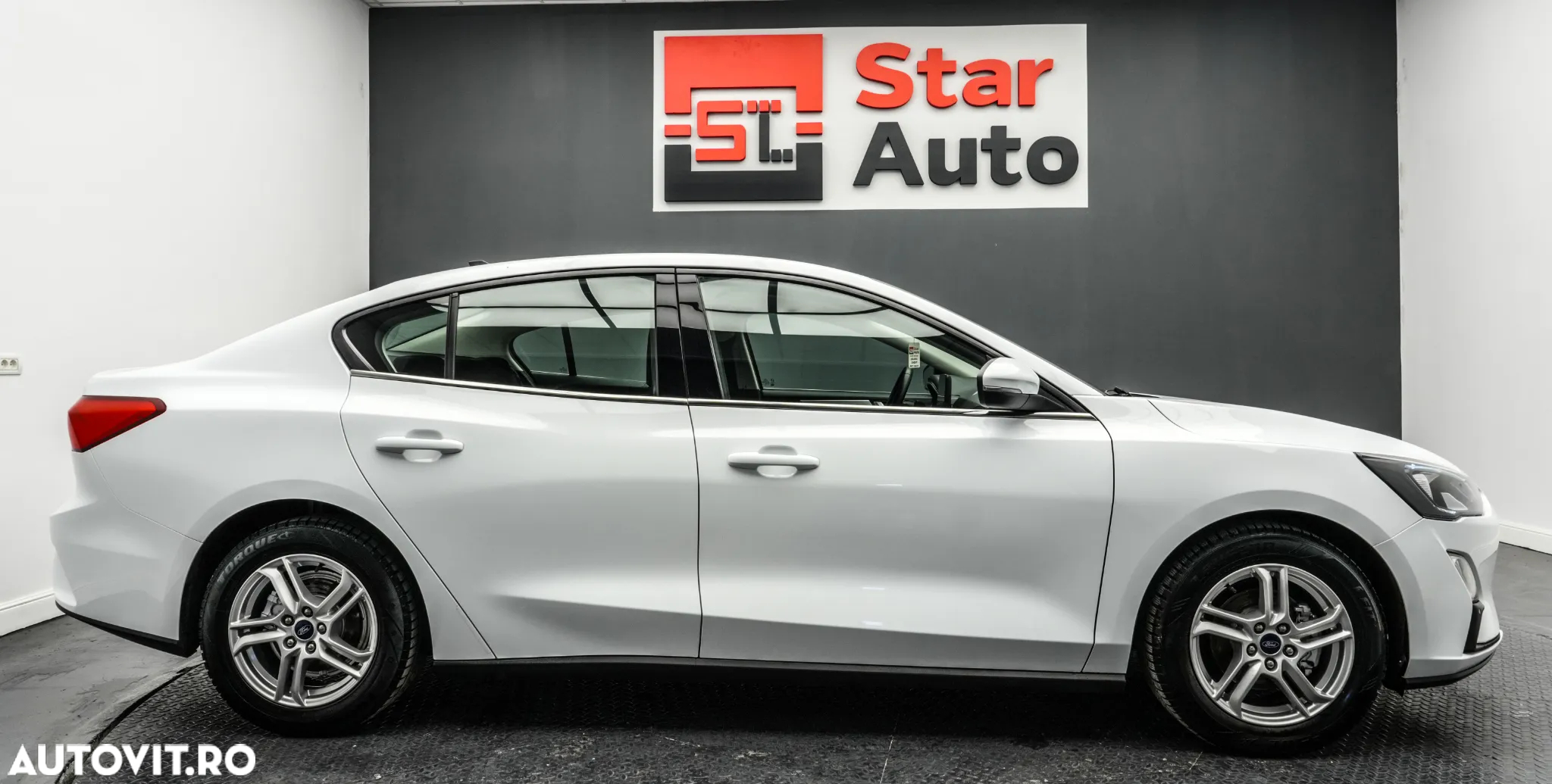 Ford Focus 1.5 EcoBlue Titanium Business - 11