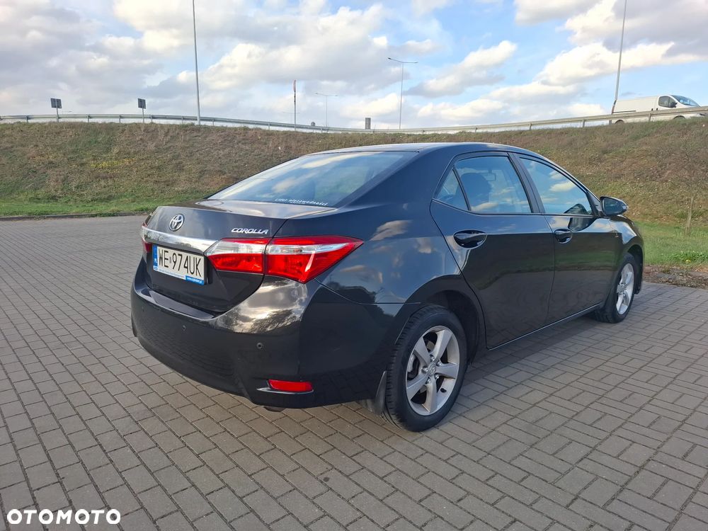 Toyota Corolla - 10