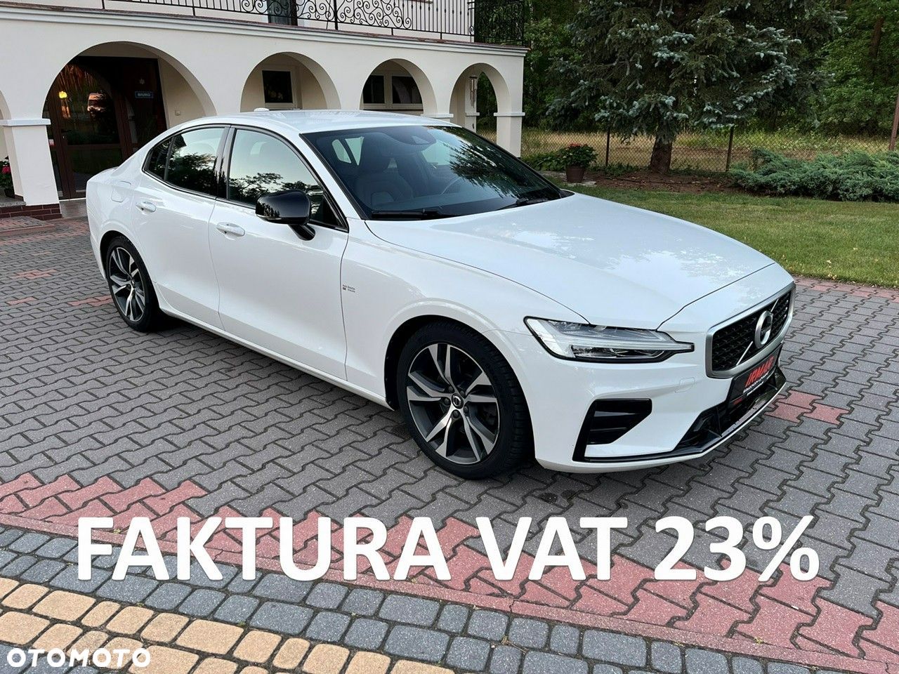Volvo S60 T4 R-Design - 1