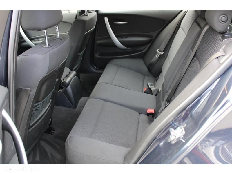 BMW Seria 1 116i - 8