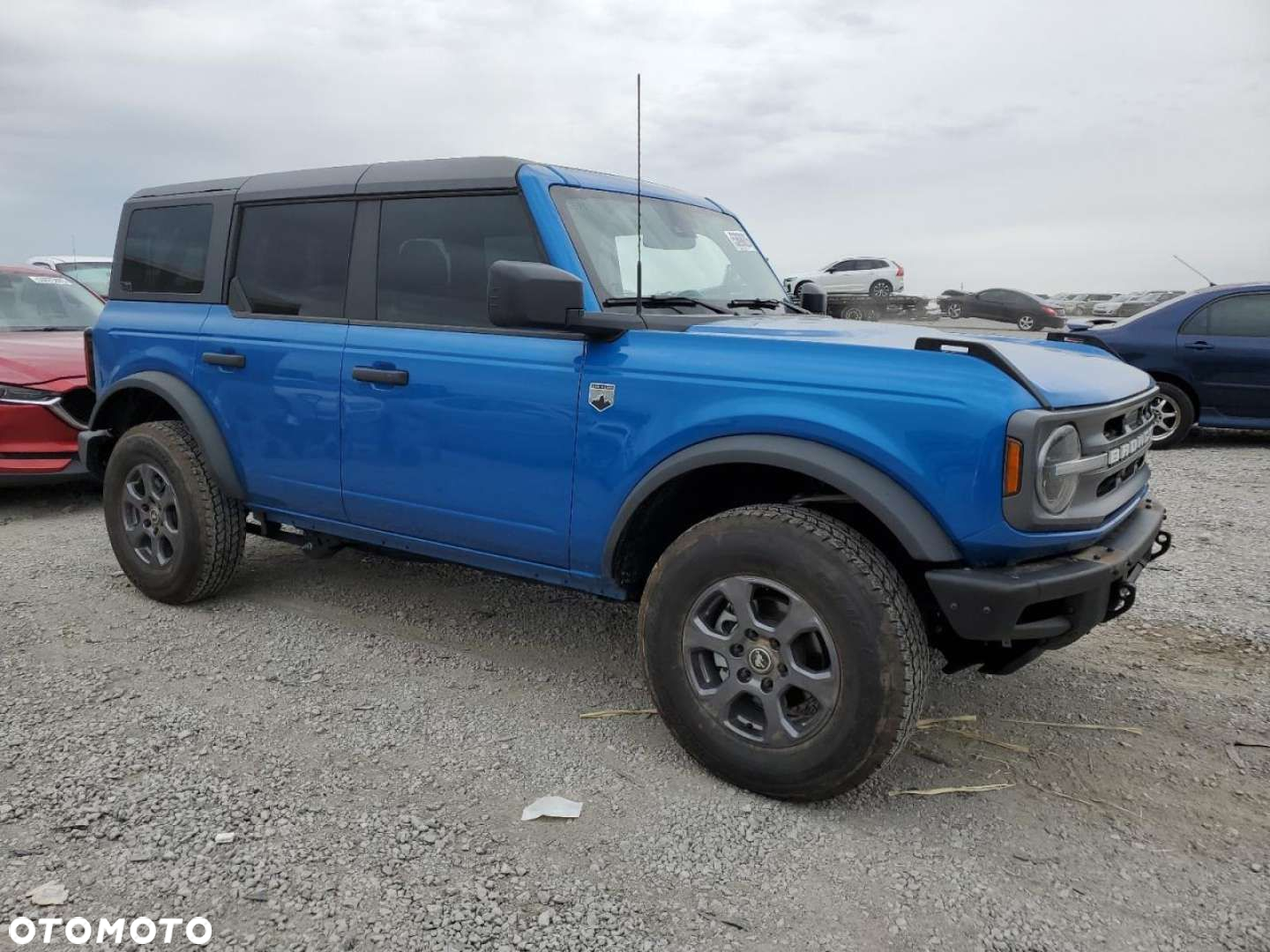 Ford Bronco - 5