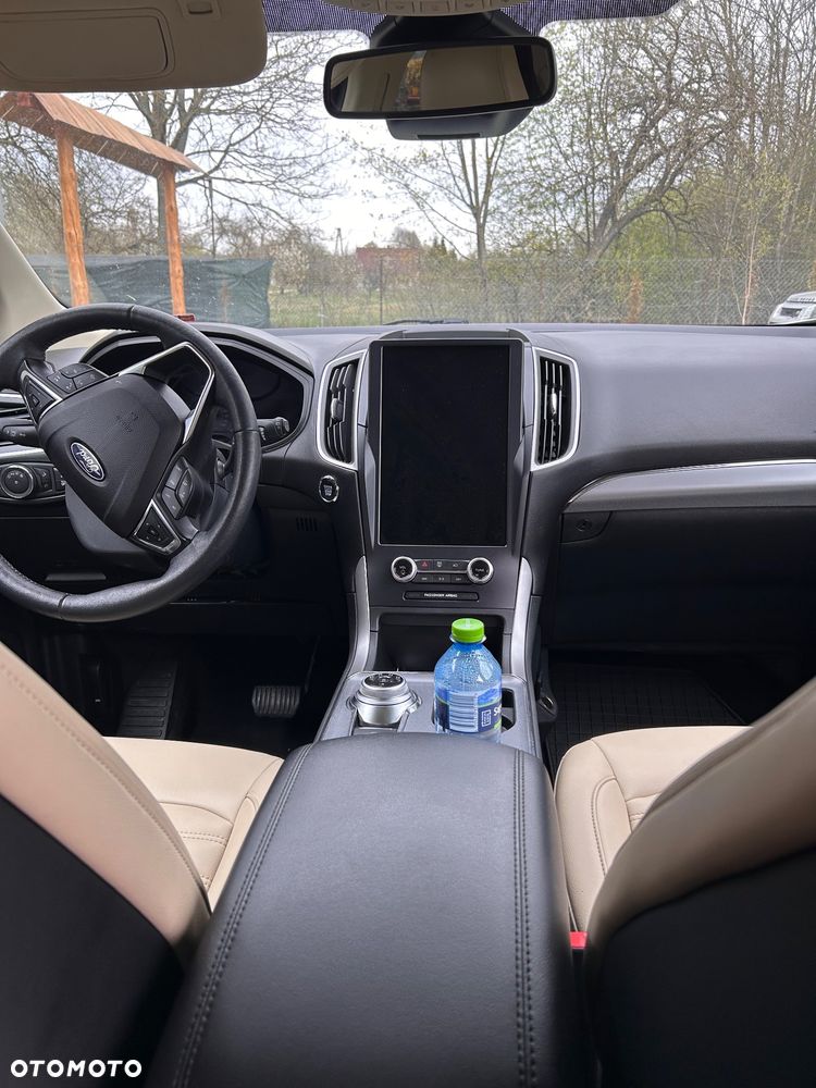 Ford Edge - 8