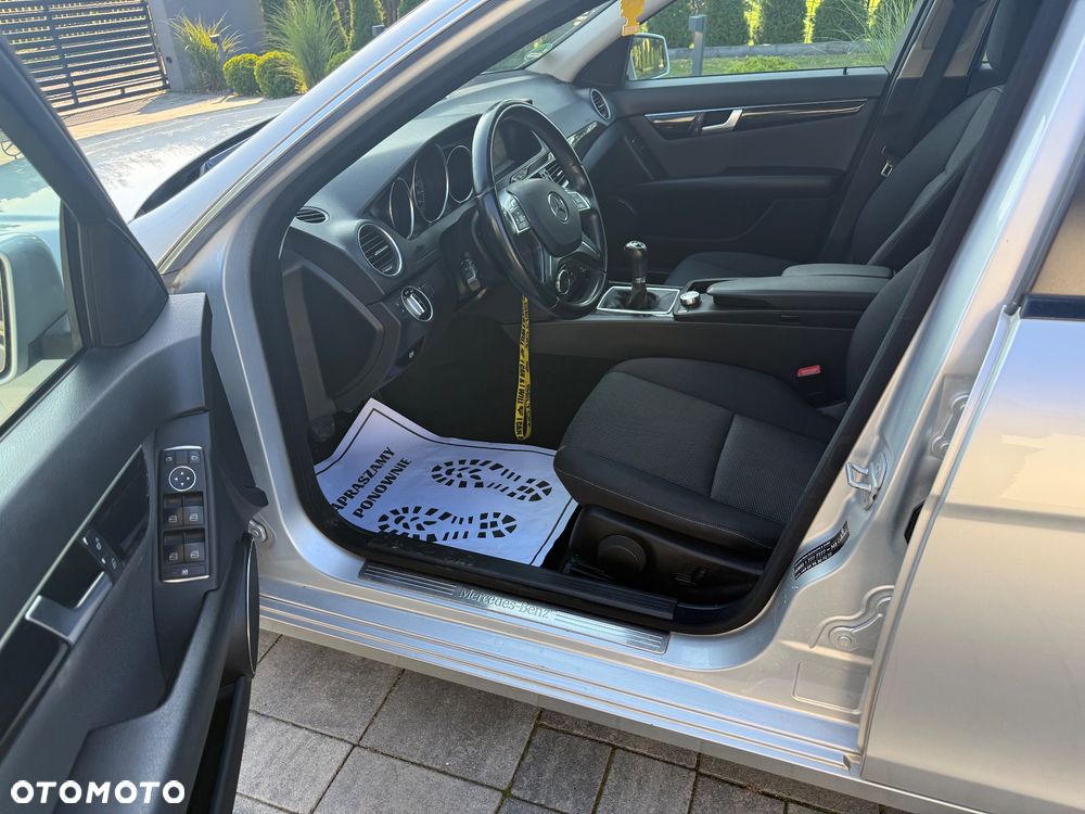 Mercedes-Benz Klasa C 200 CDI DPF (BlueEFFICIENCY) - 20