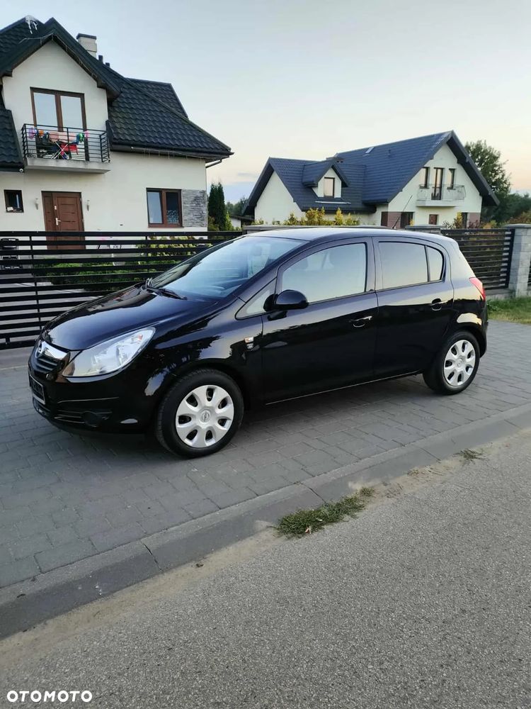 Opel Corsa 1.4 16V Color Edition - 1