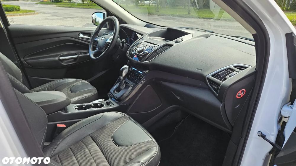 Ford Kuga - 4