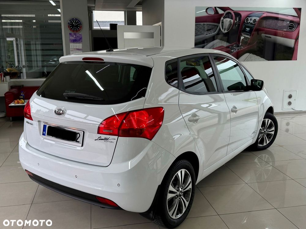 Kia Venga - 3