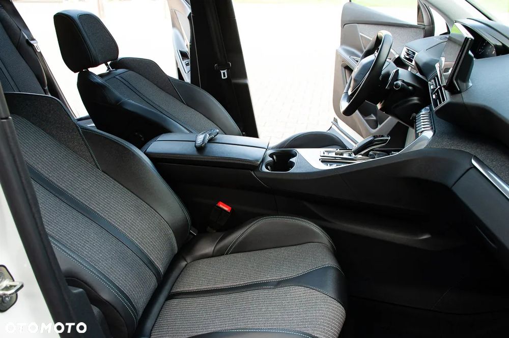 Peugeot 5008 2.0 BlueHDI GT S&S EAT8 - 22