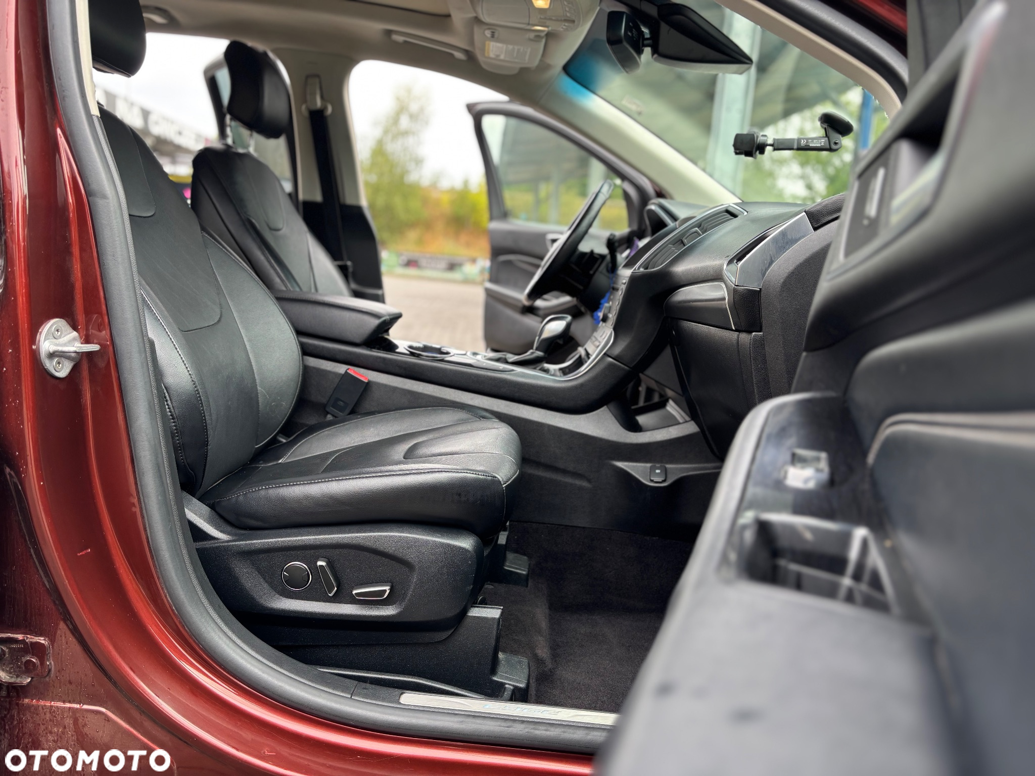 Ford Edge - 12