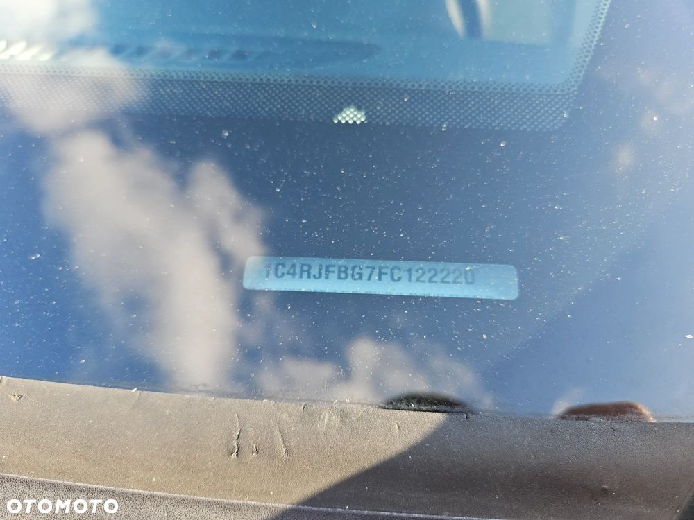 Jeep Grand Cherokee - 14