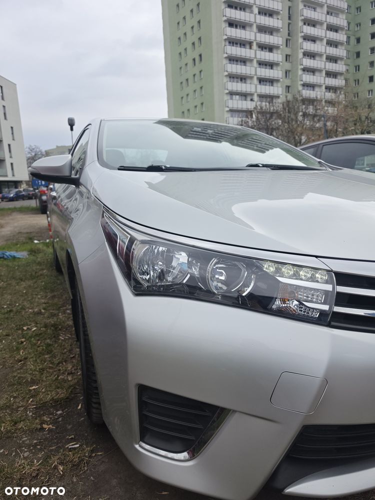 Toyota Corolla 1.6 Active EU6 - 5