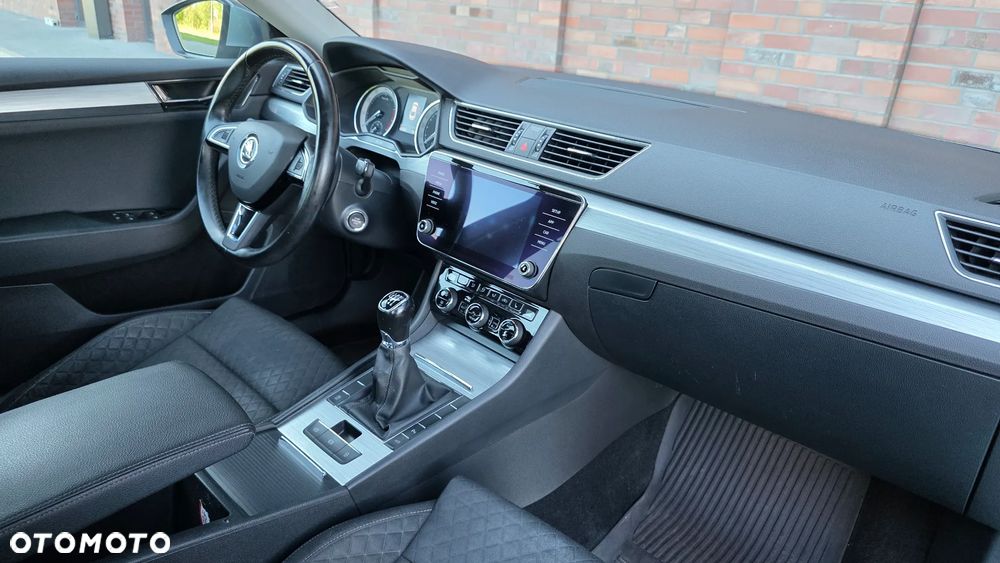 Skoda Superb 1.5 TSI ACT Ambition - 30