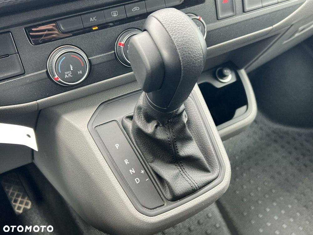 Volkswagen Transporter - 26