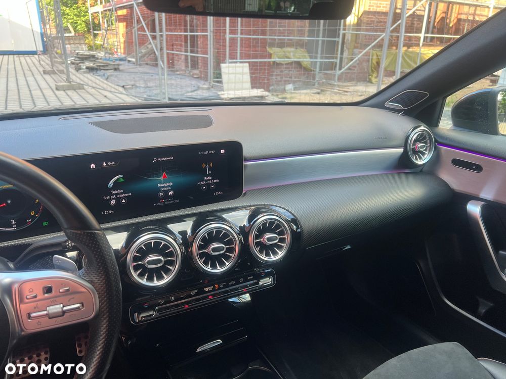 Mercedes-Benz Klasa A 200 AMG Line 7G-DCT - 12