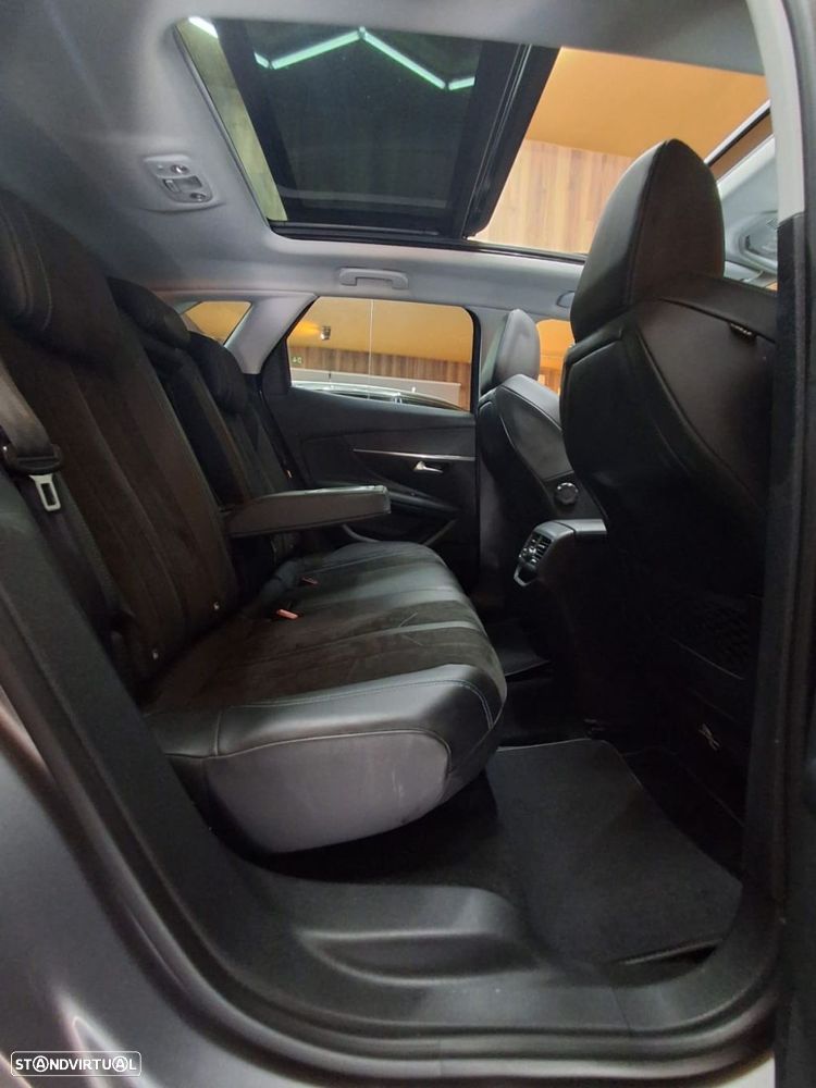 Peugeot 3008 PureTech 130 Stop & Start GPF EAT8 Crossway - 36