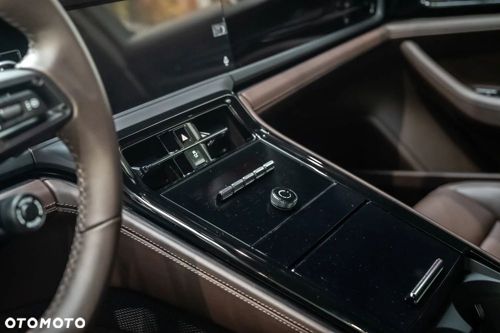 Porsche Panamera 4 - 27