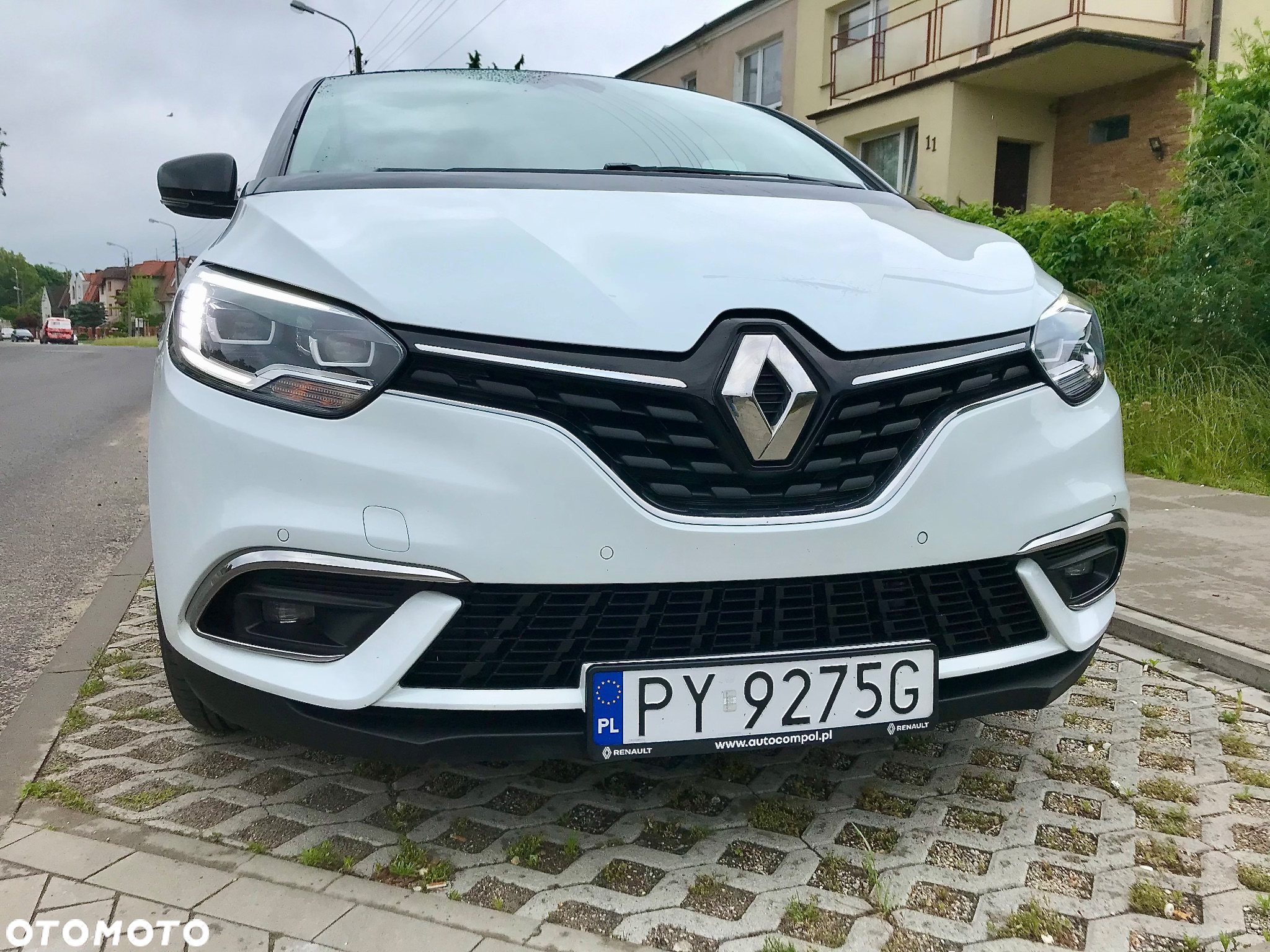Renault Scenic BLUE dCi 150 EDC BUSINESS EDITION - 3