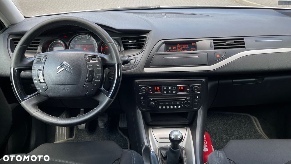 Citroën C5 1.6 HDi Attraction - 32