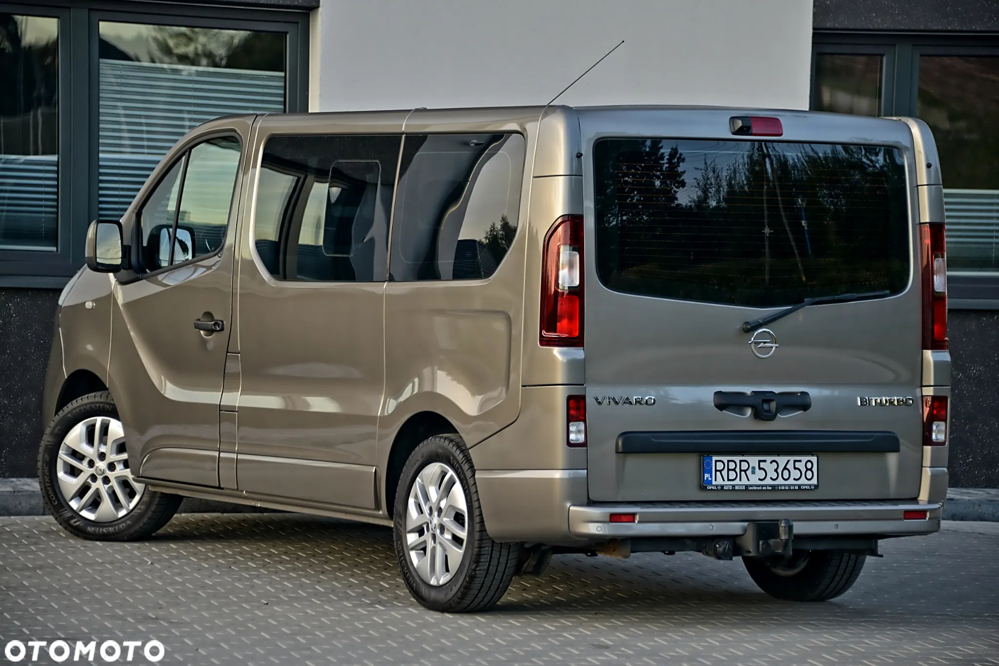 Opel Vivaro - 19