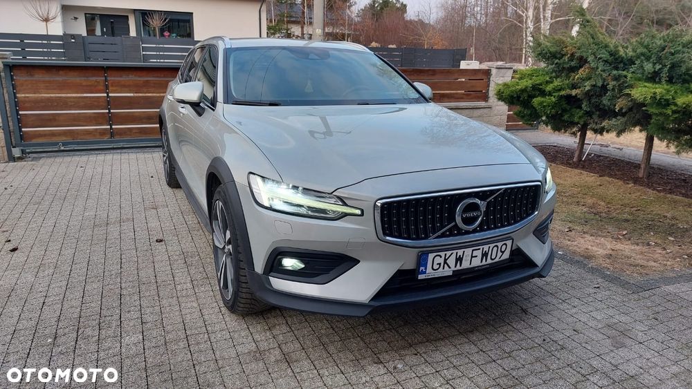 Volvo V60 Cross Country D4 AWD - 1