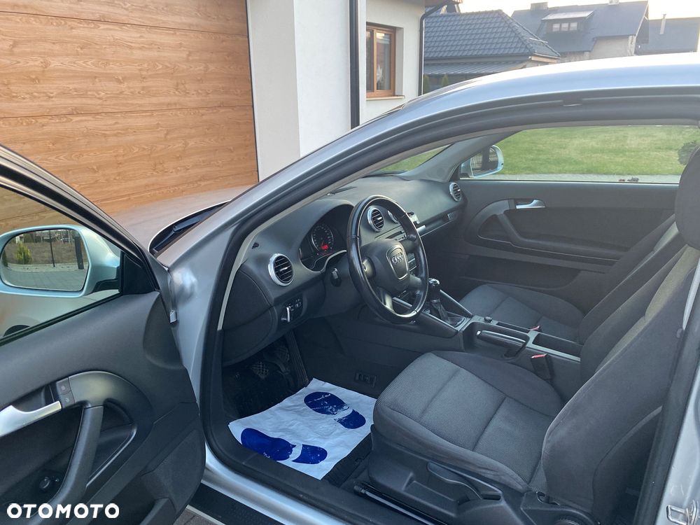 Audi A3 3-drzwiowe 1.4 TFSI Attraction - 31