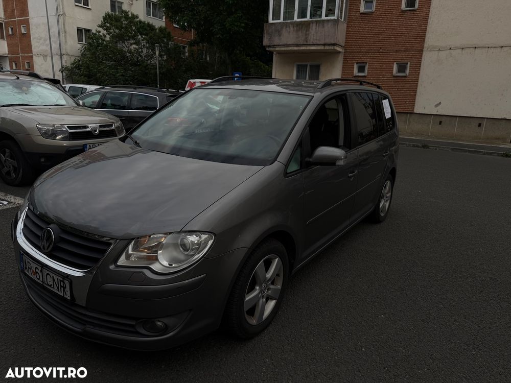 Volkswagen Touran 2.0 TDI Highline - 6